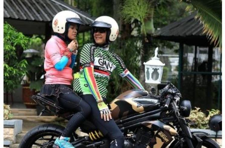 Bonceng Motor Aman dan Nyaman, 7 Poin Penting yang Wajib&nbsp;Diperhatikan!