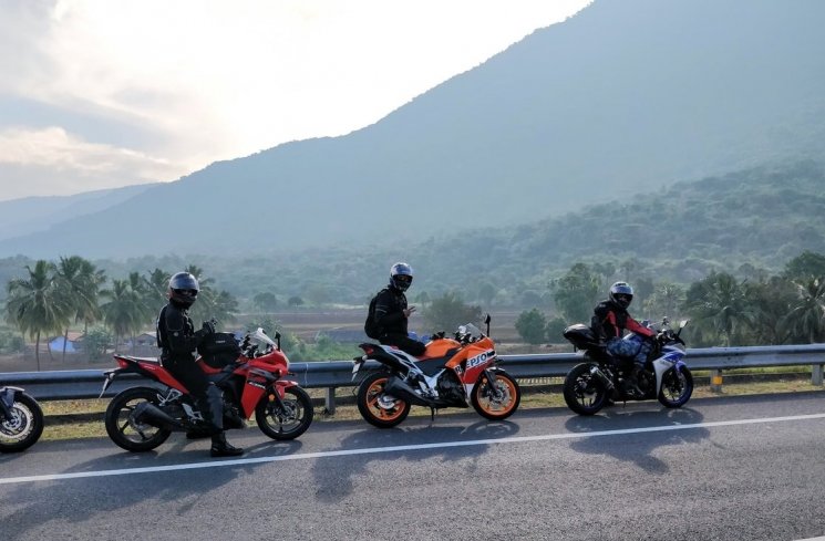 Tips Agar Tak Sakit Punggung Saat Motoran Jarak&nbsp;Jauh
